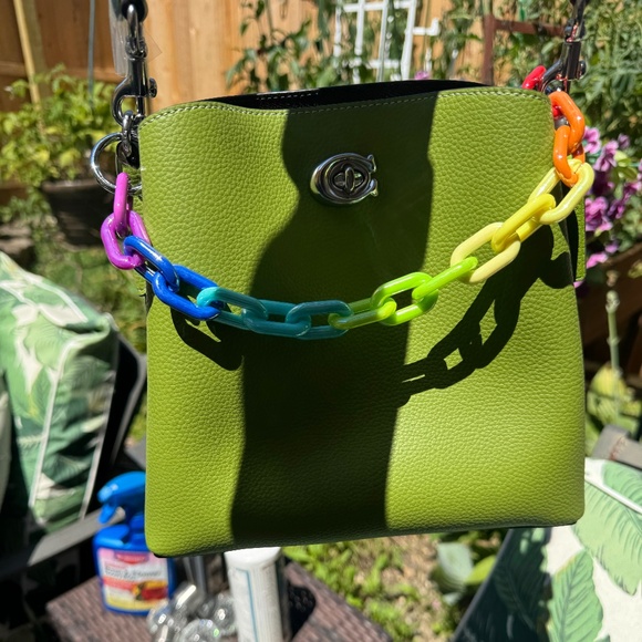 NWT - Coach Willow Bucket Bag - In hard to find Dark Lime FIRM - Picture 2 of 11